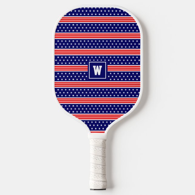 Mit Monogramm Anfänge der amerikanischen Flaggen u Pickleball Schläger (Vorderseite)