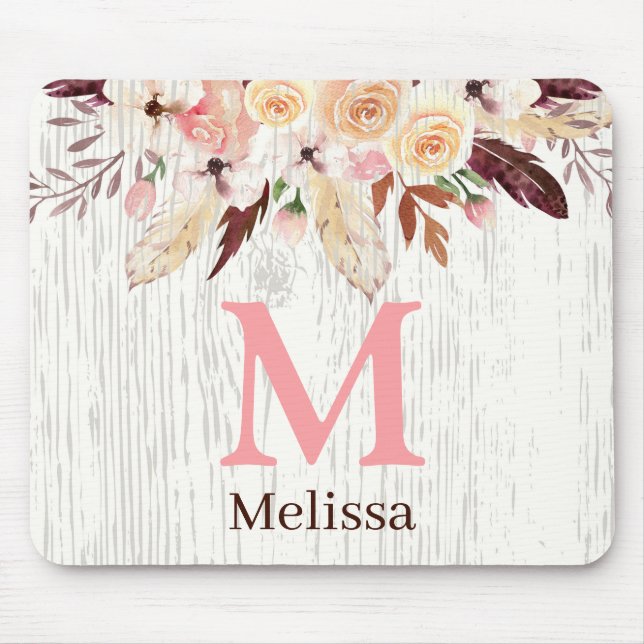 Mit Monogramm Aquarellblume auf rustikalem Weißhol Mousepad (Vorne)