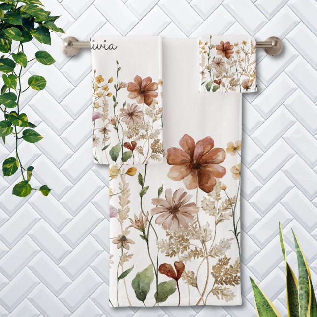 Mit Monogramm Aquarellfarben Wildblume Hübsch Badhandtuch Set (In situ)