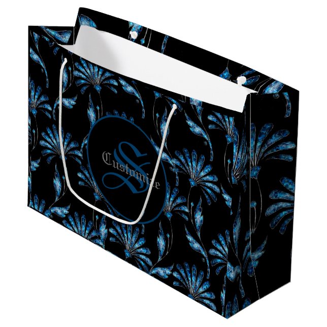 Mit Monogramm Blauer Schimmer Große Geschenktüte (Vorderseite Schrägansicht)