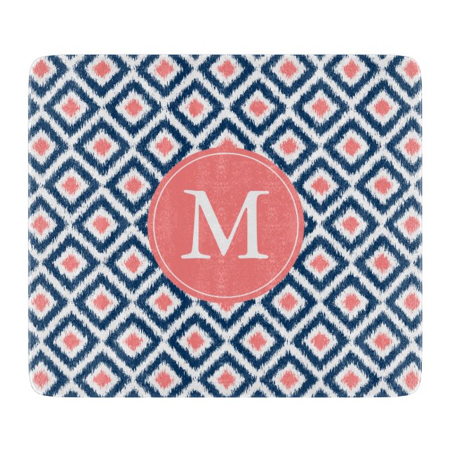 Mit Monogramm blaues und korallenrotes Ikat Schneidebrett (Vorderseite)