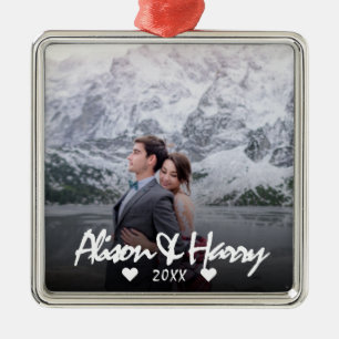 Mit Monogramm Foto Elegante weiße Kalligraphie Hoc Ornament Aus Metall