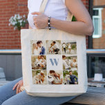 Mit Monogramm Galerie von 8 Personalisierten Fotos Tragetasche<br><div class="desc">Personalisieren Sie dieses Design mit 8 Ihrer Lieblings-Fotos und einem Monogramm in Ihrer Lieblingsfarbe. Eine perfekte Mischung aus Stil und Stimmung. Ideal für Geschenke oder Tagesgebrauch.</div>