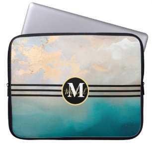 Mit Monogramm Gold und türkisfarbenes Wasser Laptopschutzhülle