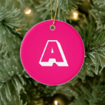 Mit Monogramm, heißrosa Fuchsimus Keramik Ornament<br><div class="desc">Mit Monogramm Rosa Fuchsia und weißer,  individueller Anfangsbuchstabe Weihnachten Keramik Ornament</div>