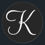 Mit Monogramm Hochzeitbrief Einladung Umschlag Auf Runder Aufkleber<br><div class="desc">Mit Monogramm Hochzeitsbrief lädt Umschlag Aufkleber-Sticker zu Einladungen ein</div>