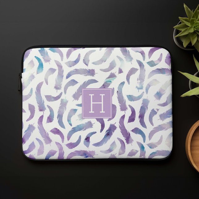 Mit Monogramm Lavendel- und Blautöne Laptopschutzhülle (Von Creator hochgeladen)