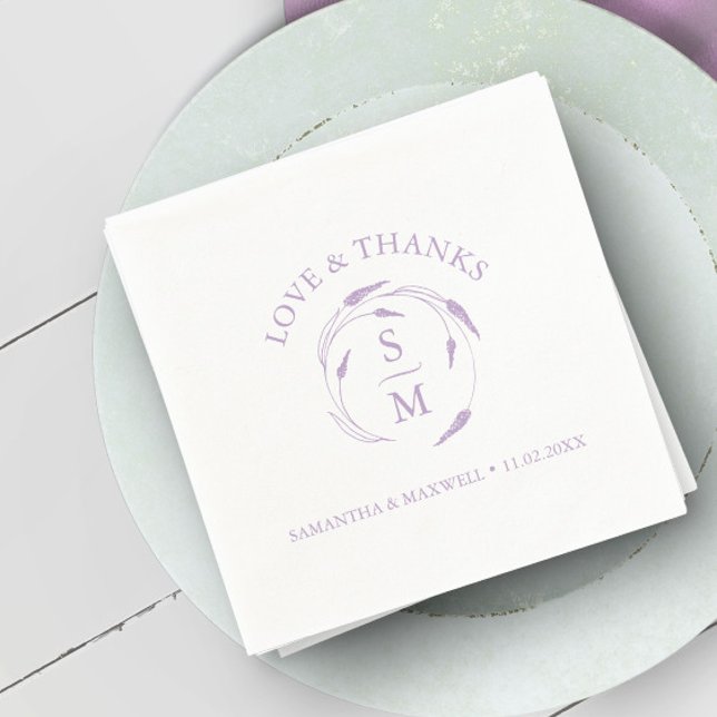 Mit Monogramm Lavender Wedding Napkins Serviette (Monogrammed lavender wedding napkins feature unique line art by Victoria Grigaliunas Do Tell A Belle)