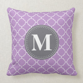 Mit Monogramm marokkanisches Gitter in Lilac / Gra Kissen