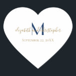 Mit Monogramm Name Initials Blue Gold Wedding Herz-Aufkleber<br><div class="desc">Monogramm diese Gastgeschenk Hochzeit Aufkleber mit Ihren Namen,  Nachname Initial und Ihr Hochzeitstermin. Die Monogramme auf diesen sind blau und gold.</div>