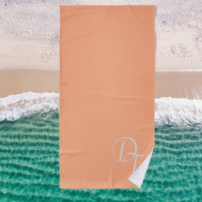 Mit Monogramm - pastellorange fest Strandtuch (Von Creator hochgeladen)