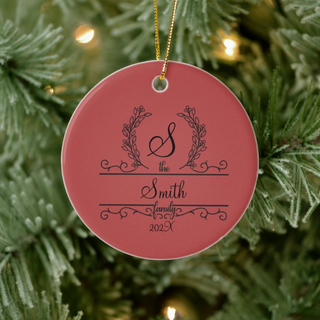 Mit Monogramm Personalisierter Familienname Keramik Ornament (Baum)