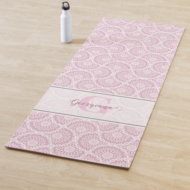 Mit Monogramm Pink Art Deco Confetti Lace Mandala Yogamatte (Beispiel)