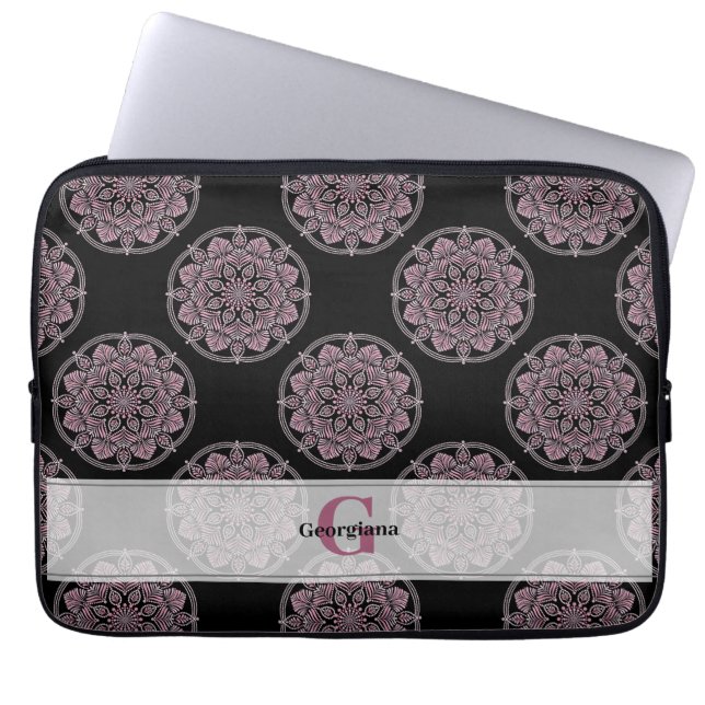 Mit Monogramm rosa Blumenfronten Polka Dot Mandala Laptopschutzhülle (Vorderseite)