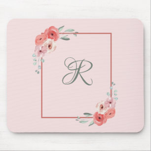 Mit Monogramm rosa Koralle und weiße grüne Blüten Mousepad