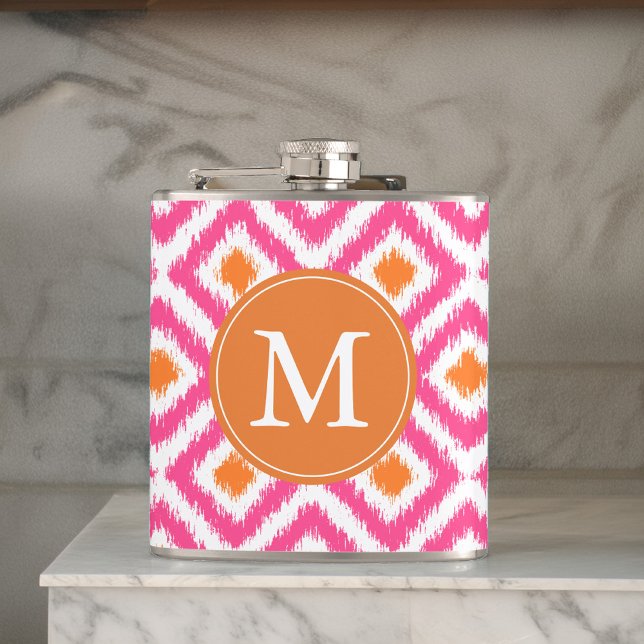 Mit Monogramm rosa Mandarine Diamonds Ikat Pattern Flachmann (Von Creator hochgeladen)