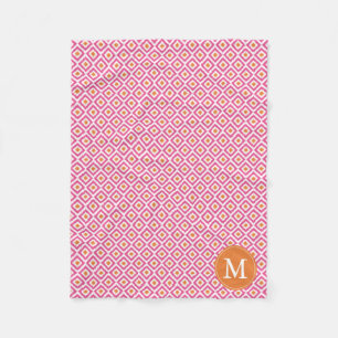 Mit Monogramm rosa Mandarine Diamonds Ikat Pattern Fleecedecke