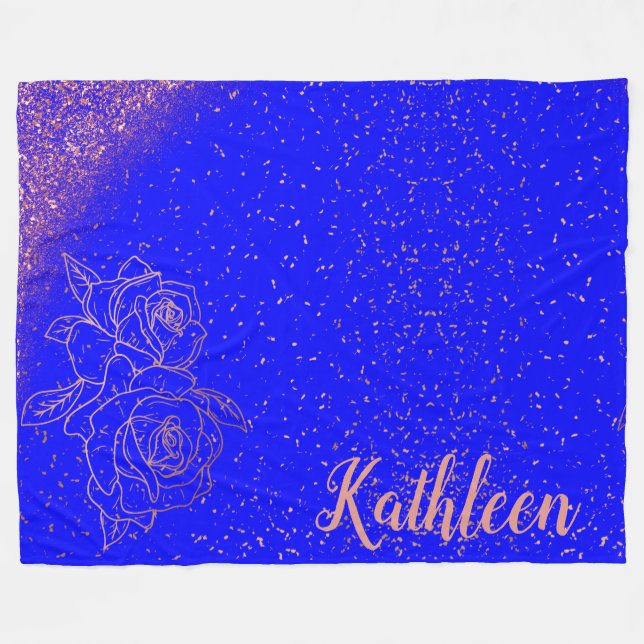 Mit Monogramm Rose Gold Pink Roses auf blau | Fleecedecke (Vorderseite (Horizontal))
