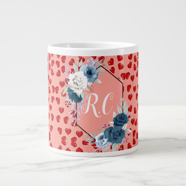 Mit Monogramm Rote Herzen auf rosa Muster Jumbo-Tasse (Vorderseite)