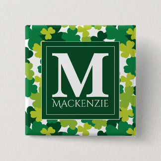 Mit Monogramm St Patrick TagesKleeblätter Button