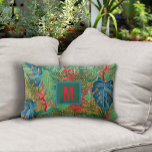 Mit Monogramm Tropenflora auf Wicker Print Lendenkissen<br><div class="desc">Ihre ersten,  tropisch roten Helikonien-Blume und Blätter auf einem gewebten Weidenmuster machen stilvolle sommerliche Themen Holzkissen werfen. PASSENDE Artikel in unserem Geschäft.</div>