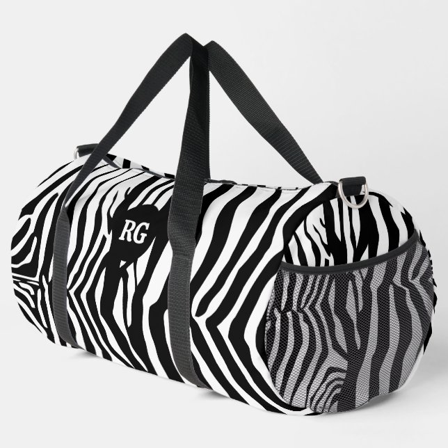 Mit Monogramm Zebra-Schwarz-Weiß-Muster Duffle Bag (Rechte Ecke)