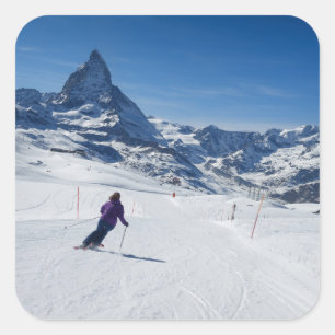 Mit Mt. Matterhorn in Zermatt Ski fahren, die Quadratischer Aufkleber