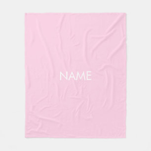 Mit Namen, minimalistischem hellrosa Text anpassen Fleecedecke
