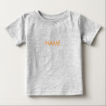 Mit Namen, minimalistischem orangefarbenem Text an Baby T-shirt<br><div class="desc">Mit Namen,  minimalistischen orangefarbenen Buchstaben anpassen Baby T - Shirt</div>