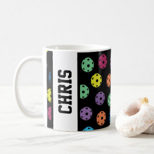 Mit Namen Pickleball: Mehr Pickleballs auf schwarz Kaffeetasse