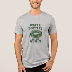 Mit Schlauchwasser großgezogen Tri-Blend Shirt