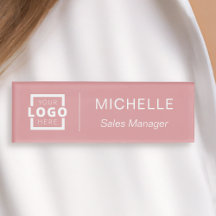 Mitarbeiter des Logobetriebes