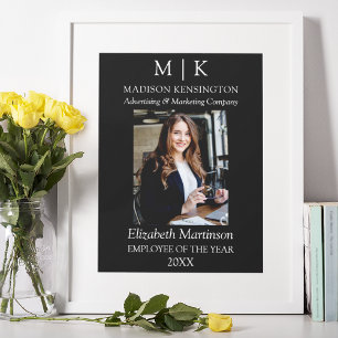 Mitarbeiter des Logobetriebs Monogram oder Add Poster