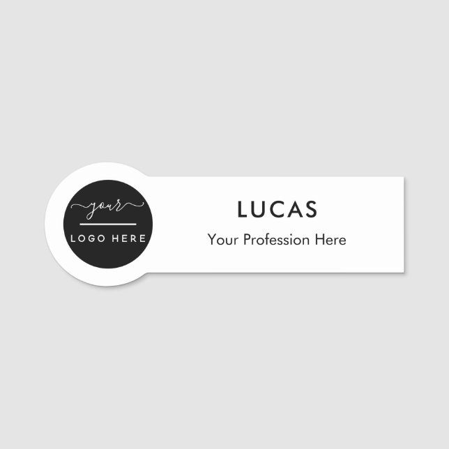 Mitarbeiter des Unternehmens mit eigenem Logo, mit Namensschild (Vorderseite)