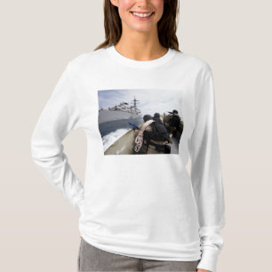 Mitglieder des Besuchs, des Vorstands, der Suche T-Shirt