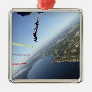 Mitglieder des US-Marine Parachute-Teams Silbernes Ornament