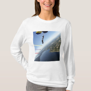 Mitglieder des US-Marine Parachute-Teams T-Shirt