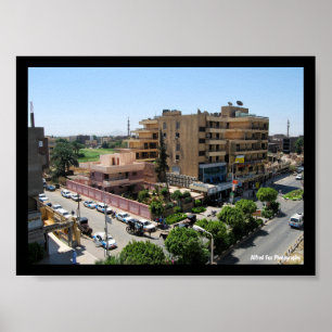 Mittag in Luxor Poster