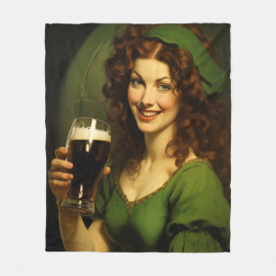 Mittelalterliche Irische Maid, die Fantasy-Bier tr Fleecedecke