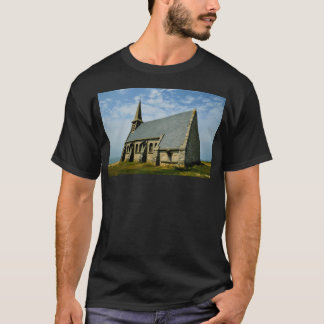 Mittelalterliche Kirche in Frankreich. Tretat T-Shirt
