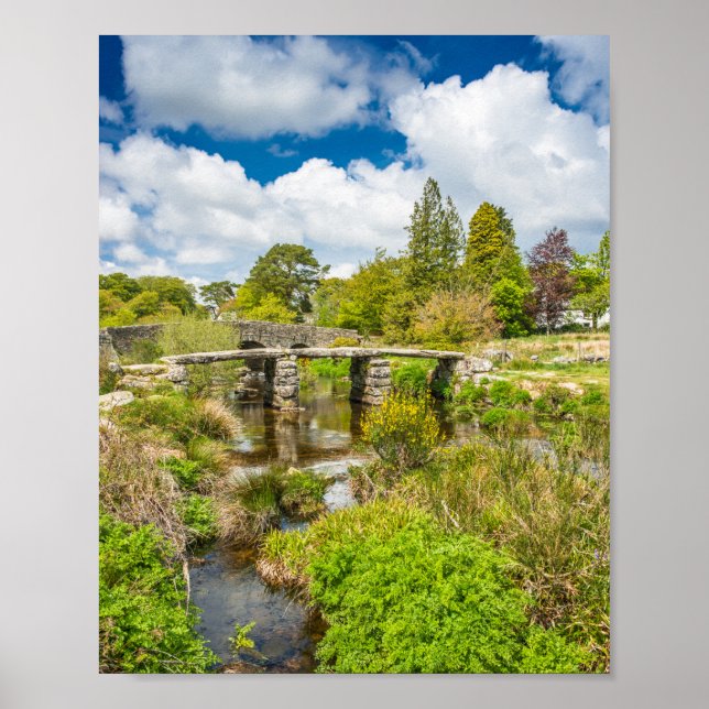 Mittelalterliche Klappbrücke über den Fluss Dartmo Poster (Vorne)