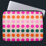 Mittelalterliche moderne geometrische Polka-Punkte Laptopschutzhülle<br><div class="desc">Farbenfrohe geometrische Punkte - moderne Polka-Punkte aus dem Mittelalter - peachisch beigefarbener Hintergrund mit rosa,  orangefarbenen und grünen Punkten.</div>