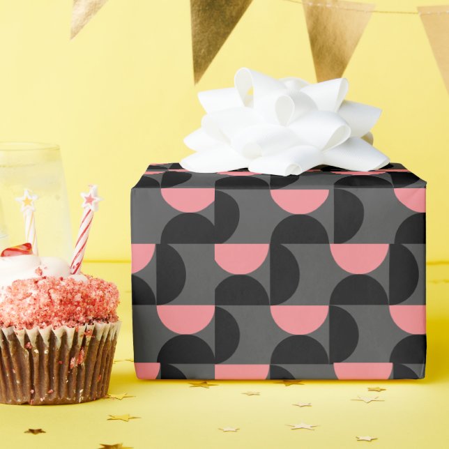 Mittelalterliche Moderne rosa schwarz und grau Geschenkpapier (Geburtstagsparty)