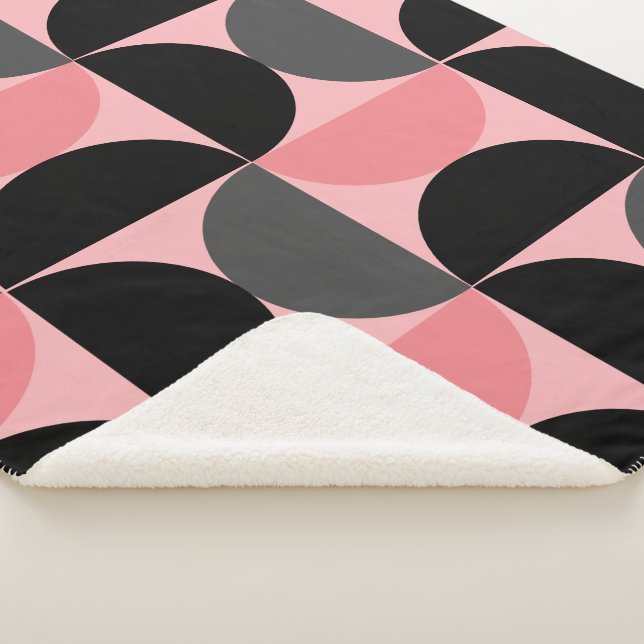 Mittelalterliche Moderne rosa schwarz und grau Sherpadecke (3/4)