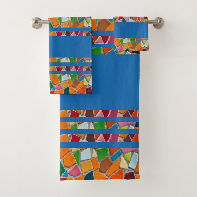 Mitteldunkles Cyan Blue Mosaic Muster Badhandtuch Set (Insitu)