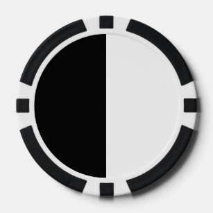Mittelhalb und halb schwarz und weiß pokerchips