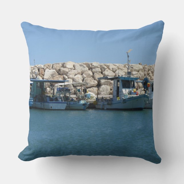 Mittelmeer-Fischerboote in Blaumeer-Design Kissen (Vorderseite)