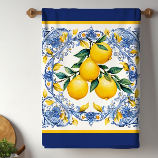 Mittelmeer-Fliesen-Limonen-Sträußchen Geschirrtuch (Pretty blue and white lemon Mediterranean tile kitchen towels will brighten any kitchen.)