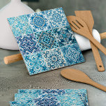 Mittelmeer-Fliesen, Portugal, Azulejo, Majolica Fliese<br><div class="desc">Elegantes,  stilvolles und raffiniertes Muster mit mediterranen Kacheln in Blau und Weiß. Moderne und trendige Geschenke,  perfekt für den Azulejo Liebhaber in Ihrem Leben.</div>