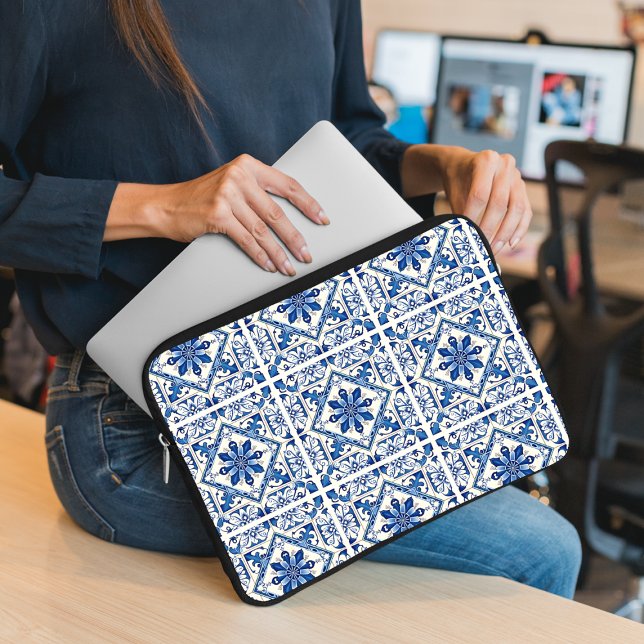 Mittelmeer-Fliesen, Portugal, Azulejo, Majolica Laptopschutzhülle (Von Creator hochgeladen)